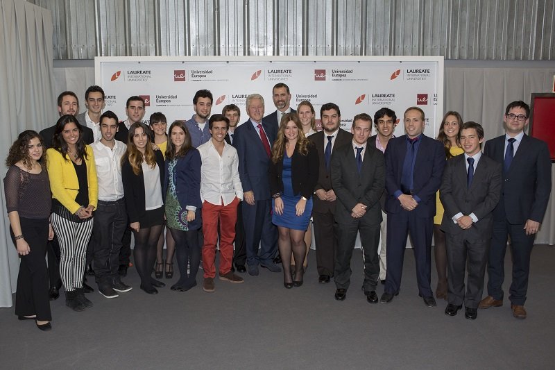 El Presidente Bill Clinton, S.A.R. el Príncipe de Asturias y estudiantes de la Universidad Europea en el foro ‘The Laureate Summit on Youth & Jobs in Europe’