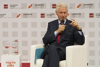 Bill Clinton pide a Europa que se aleje de la la austeridad para que se produzca una recuperación