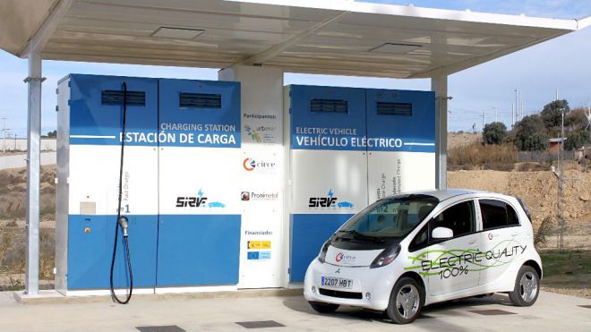 Renault premia a CIRCE por un proyecto de carga para vehículos eléctricos