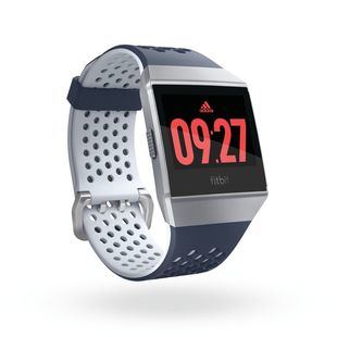 Fitbit Ionic:edición adidas, el nuevo y exclusivo smartwatch deportivo