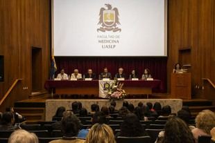 Egresan la primera generación de Fisioterapia en la UASLP