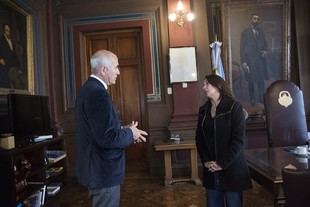 López Armengol y la senadora López abordan financiamiento universitario
