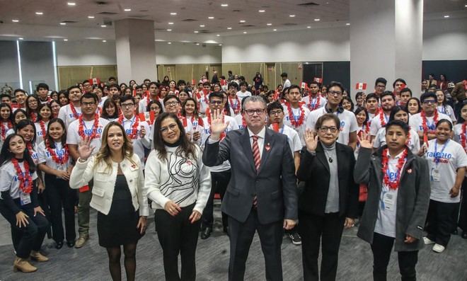 Minedu selecciona a 97 jóvenes para innovar en la educación peruana