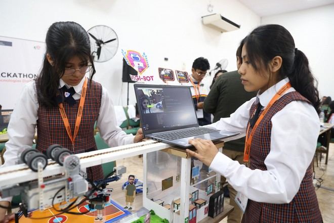 Minedu destina 45 millones de soles para transformar la educación digital