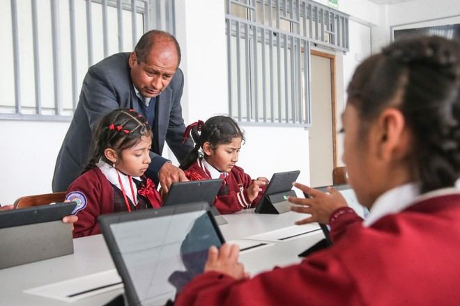 Minedu destina más de S/35 millones para educación digital en zonas rurales