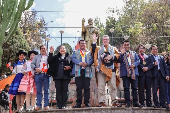 Ministro Quero impulsa educación y deporte en Andahuaylas con homenaje a Arguedas