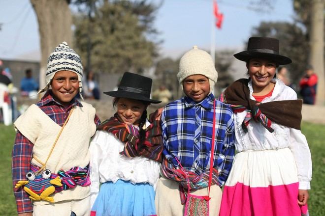 Más de 59,000 maestros bilingües evalúan su dominio de lenguas originarias Más de 59,000 maestros bilingües evalúan su dominio de lenguas originarias