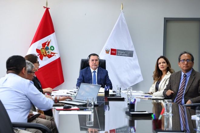 Perú presenta avances educativos a la OCDE y reafirma su compromiso