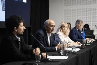 López Armengol expone sobre transformación digital en seminario internacional