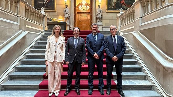 La UB y la Fundación Barcelona Capital Náutica lanzan microcredencial en marketing para la vela de competición
