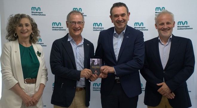 Visita del rector de la UPV/EHU a Mondragon Unibertsitatea
