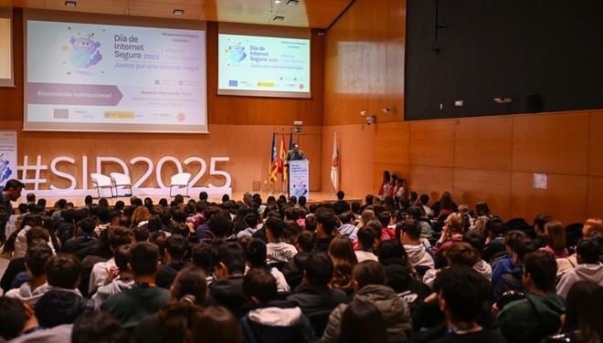27.000 estudiantes participan en el taller del Día de Internet Segura 2025