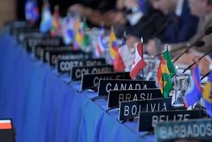 Villanueva lanza un nuevo Doctorado en Gobernanza Global y Democracia Digital con la UCAV