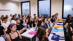 Inician cursos intensivos de catalán para estudiantes internacionales en la UB