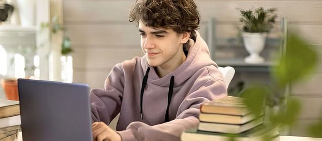 UBA XXI: Educación a distancia con 70,000 estudiantes en Argentina