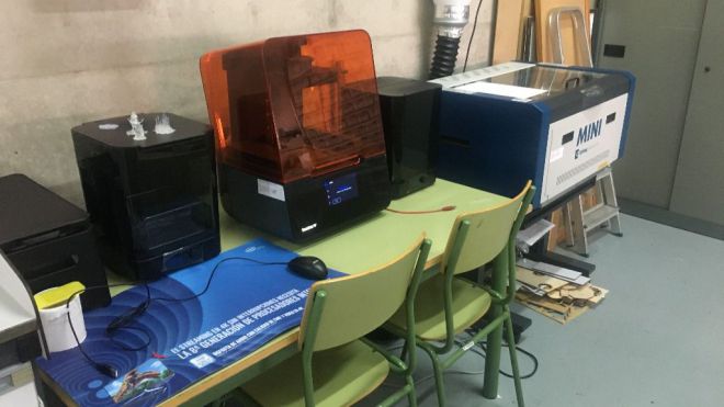 La UJI ofrece impresoras 3D para la fabricación de respiradores y equipación para la realización de tests