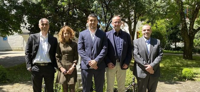 Eneko Intxausti Arbaiza logra Sobresaliente Cum Laude en su Doctorado Internacional