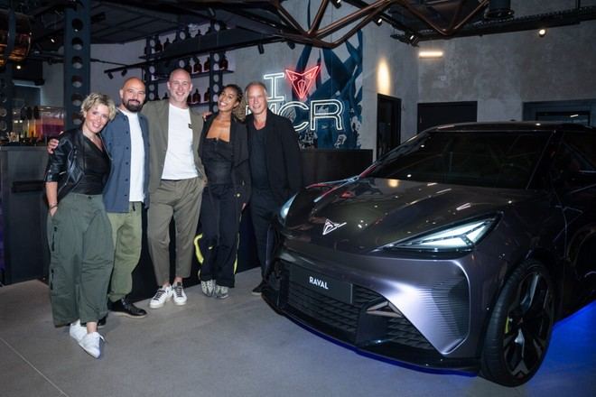 CUPRA inaugura su primer City Garage en Mánchester, Reino Unido
