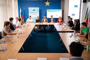 Jóvenes líderes debaten sobre la integración del EU Youth Test en la toma de decisiones en Eslovaquia