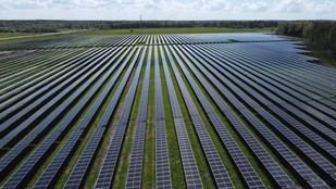 Financiación de 85 millones de euros para cuatro parques solares en Letonia