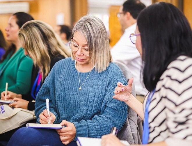 Culmina programa de formación en liderazgo democrático en Chile