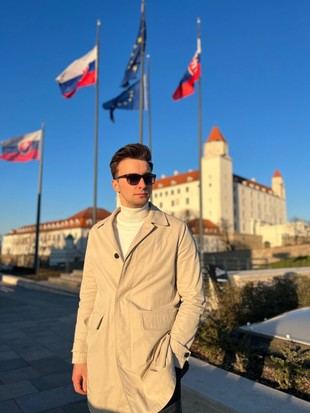 Estudiante bielorruso en Eslovaquia: un viaje de activismo y lucha por la democracia