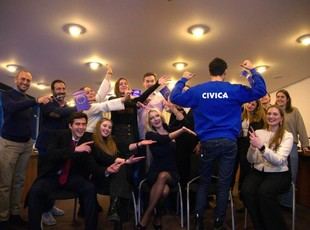 Nuevos embajadores estudiantiles de CIVICA para 2025