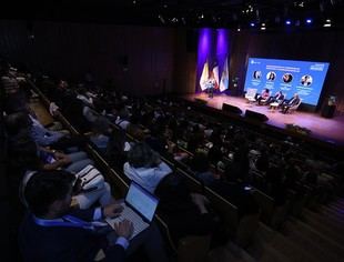 Expertos debatirán sobre inteligencia artificial en la educación en enero