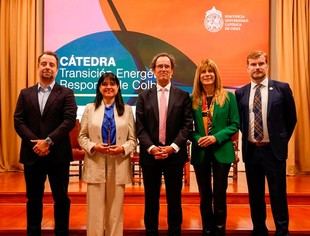 Expertos analizan cambios necesarios en el sistema eléctrico para 2026-2030
