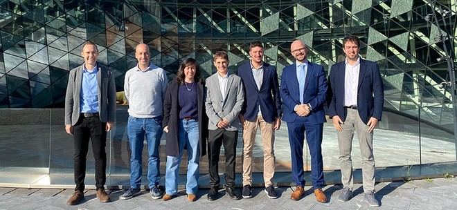 Borja Alberdi Esuain logra la calificación Cum Laude en su tesis sobre semiconductores