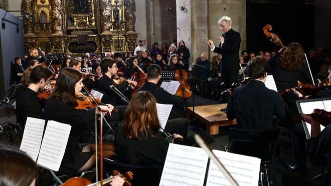 La Orquesta y Coro de la Universidad llevarán música a las calles en el Día Europeo de la Música