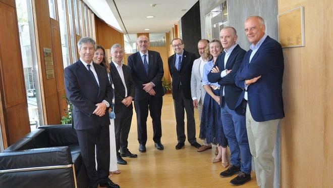 Reunión para evaluar la descentralización de la docencia en Medicina en la Universidad de Vigo