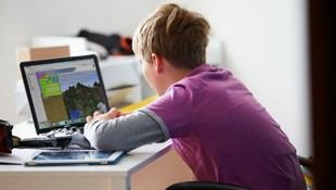 Inscripciones abiertas para el Campus Tecnológico de Verano 'Aventura STEM' en Lugo y Santiago