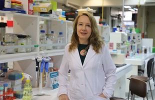 Dra. Claudia Stange recibe el Premio Mujer Agroinnovadora 2025