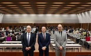 Caja Rural de Navarra otorga 559 becas a estudiantes de la UPNA para movilidad internacional