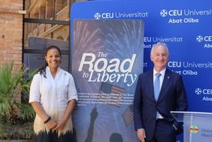 CEU Abat Oliba inaugura la exposición "Road to Liberty" por el 250 aniversario de Estados Unidos