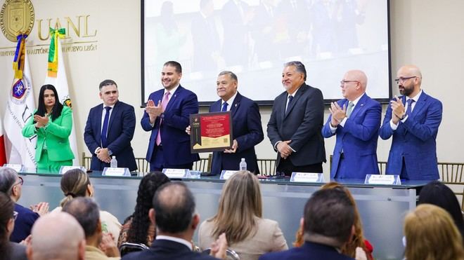 UANL recibe reacreditación internacional para Derecho y Criminología
