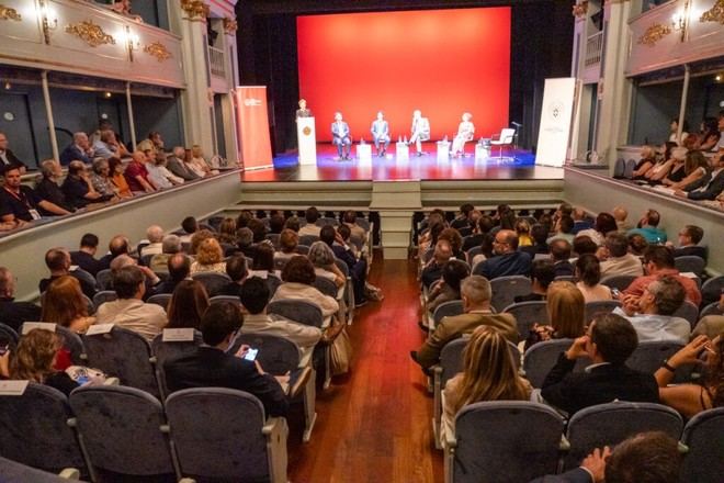 Adela Cortina aboga por una ética global para regular la Inteligencia Artificial en los Cursos de Verano