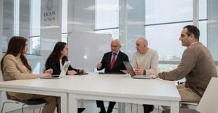 AFADE Alcantarilla se une a la UCAM en la lucha contra el alzhéimer