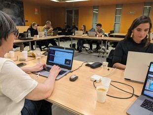 Iniciativa universitaria para fomentar la alfabetización política y combatir la desafección estudiantil