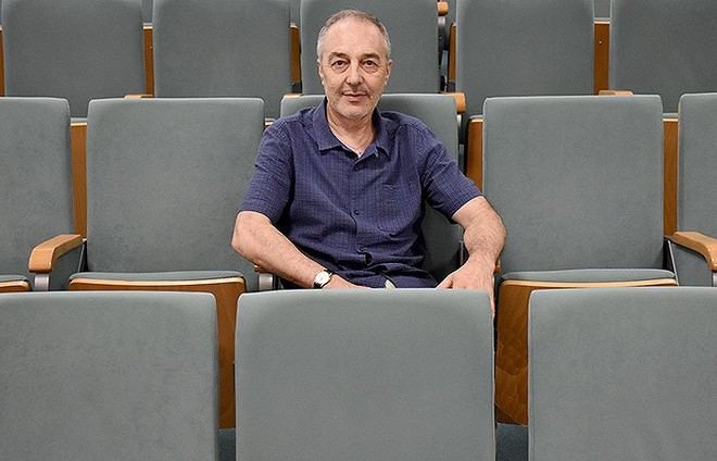 La escuela, un espacio ideal para practicar el silencio tecnológico según Alfredo Marcos