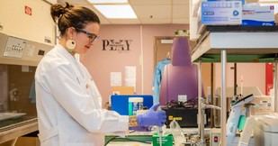 Investigadora de U.Porto impulsa la ciencia del microbioma en Puerto Rico