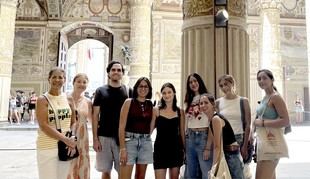 Estudiantes de Diseño exploran arte y cultura en Florencia