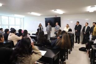 UACJ da la bienvenida a estudiantes con nueva cancha de pádel