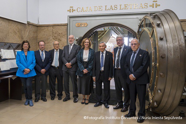 Amable Liñán entrega su legado al Instituto Cervantes
