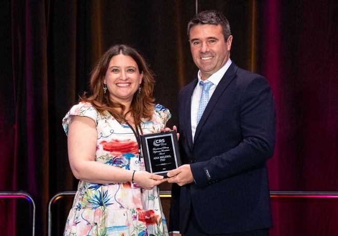 Ana Melero recibe un premio por su trabajo en administración transdérmica de fármacos