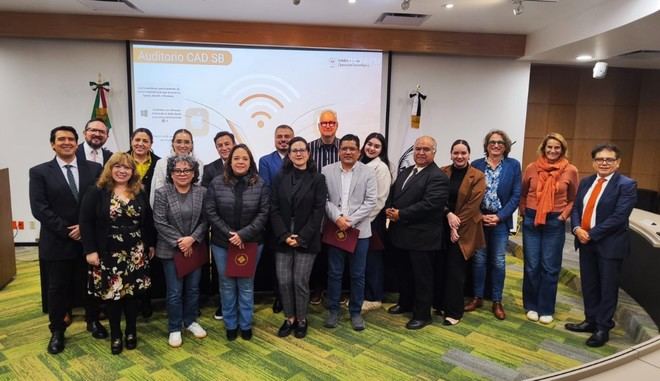 Coloquio DEIC aborda la investigación y comunicación con IA en Iberoamérica