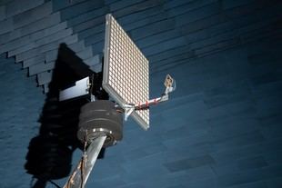 Nuevo prototipo de antena para comunicaciones satelitales tácticas en órbita baja