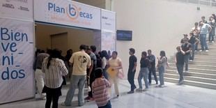 BUAP y Gobierno de Puebla lanzan la feria Plan Becas 2026 para apoyar a estudiantes
