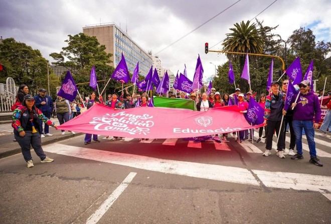 Colombia avanza en educación con logros históricos y mayor inversión